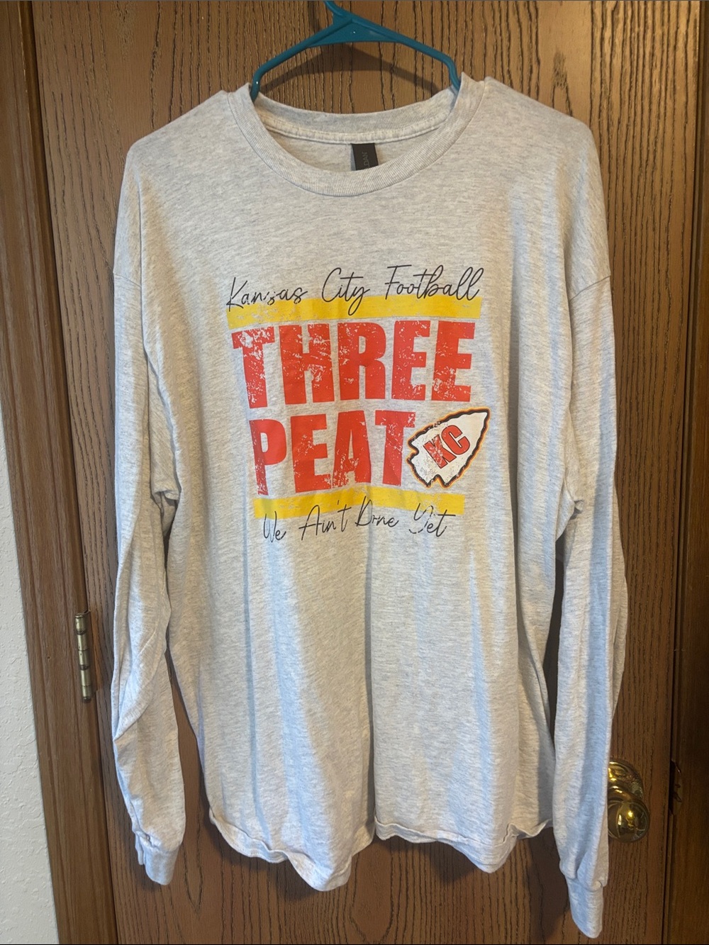 Gildan Heather Gray Long Sleeve 'Three Peat' Kansas City Football Tee